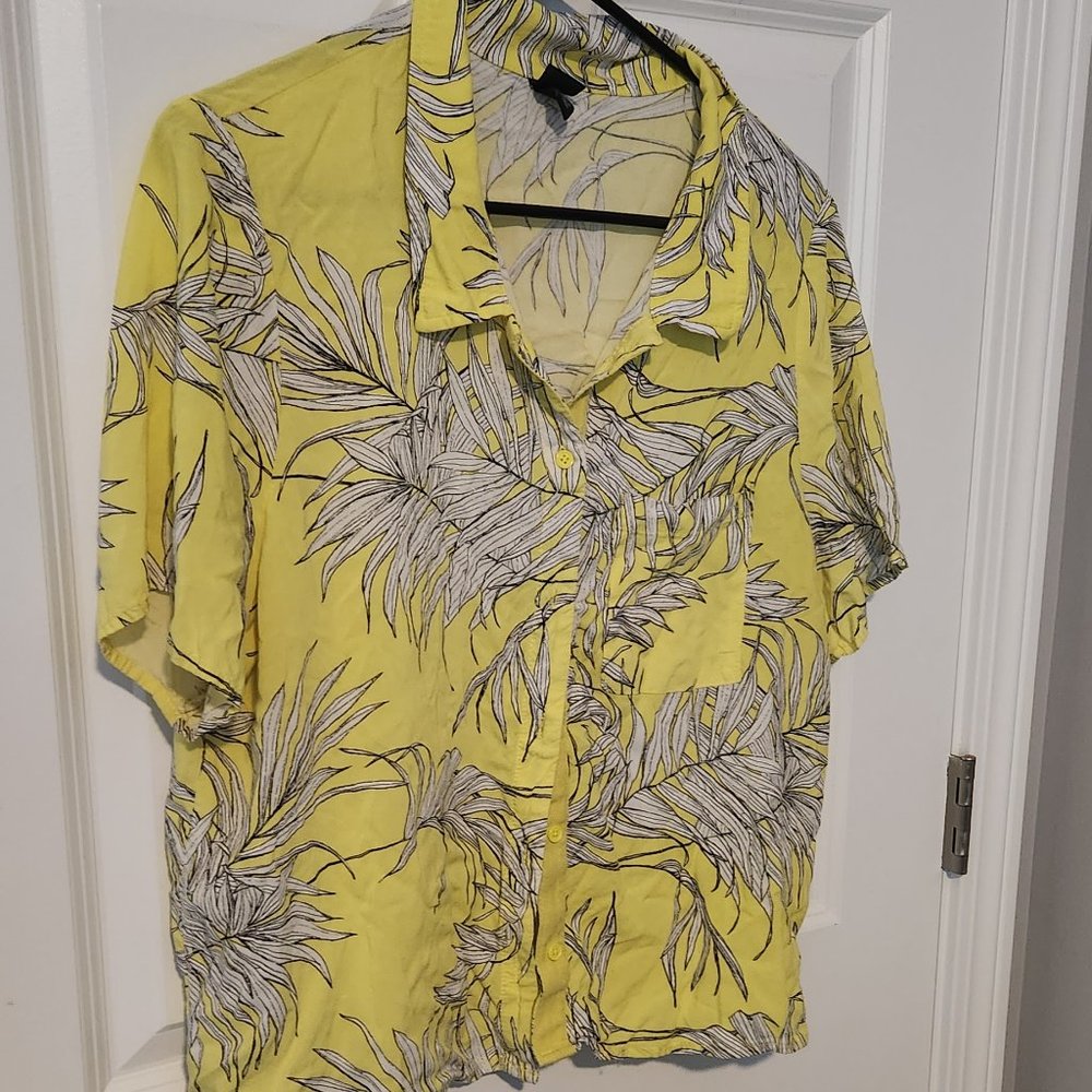 Crop Top Tropical Shirt